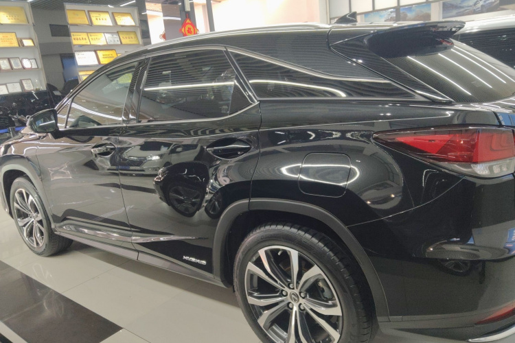 雷克萨斯RX 2020款 改款 450h 四驱典雅版车身外观4