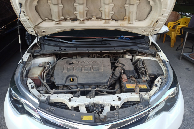 丰田 雷凌 2014款 1.6G CVT精英版机舱底盘24