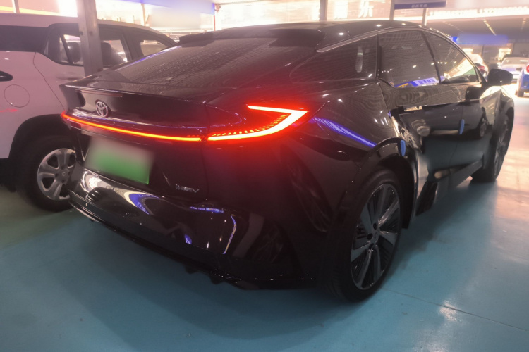 丰田bZ5 2025款 550 PRO车身外观7