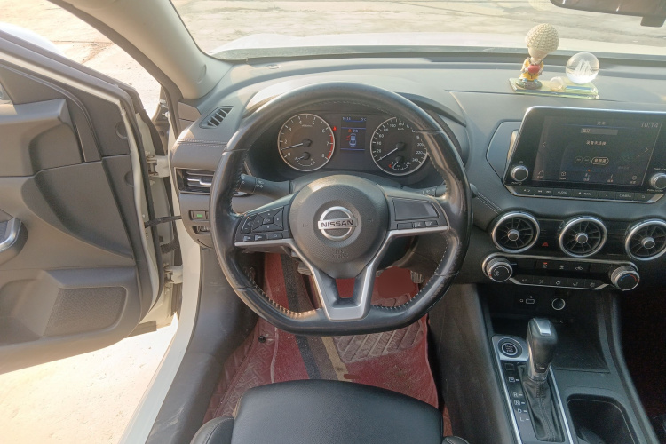 日产 轩逸 2020款 1.6L XL CVT悦享版中控内饰13