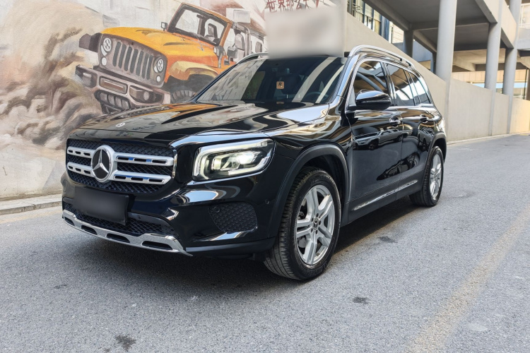 奔驰GLB 2021款 GLB 200 动感型车身外观6002