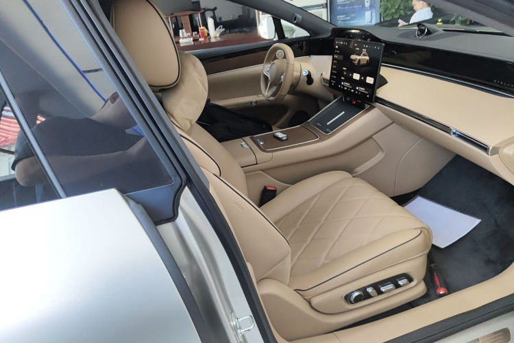 鸿蒙智行 享界S9 2024款 纯电 Ultra 四驱旗舰版局部细节41