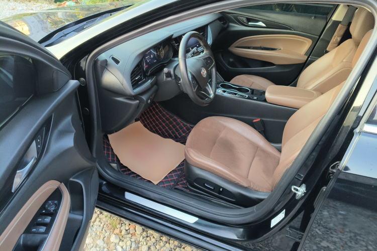 别克 君威 2020款 552T 豪华型中控内饰20