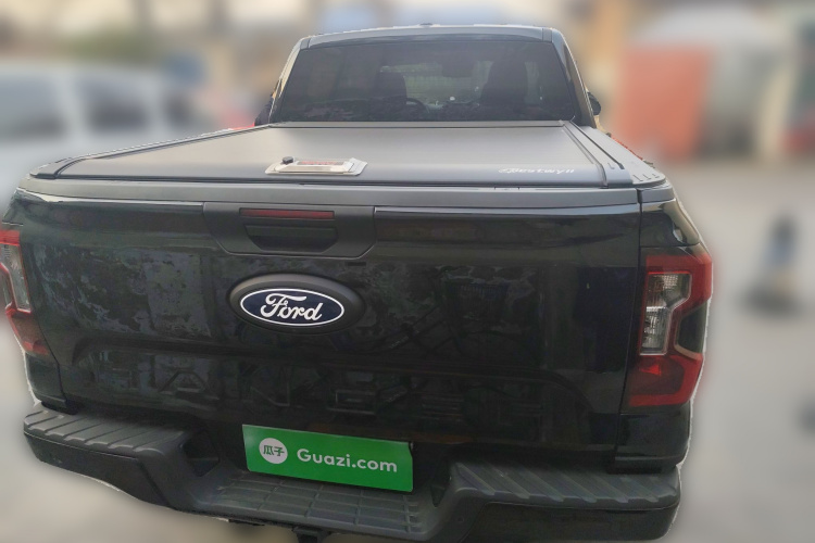 福特 游骑侠Ranger 2023款 探迹四驱自动版 汽油车身外观6