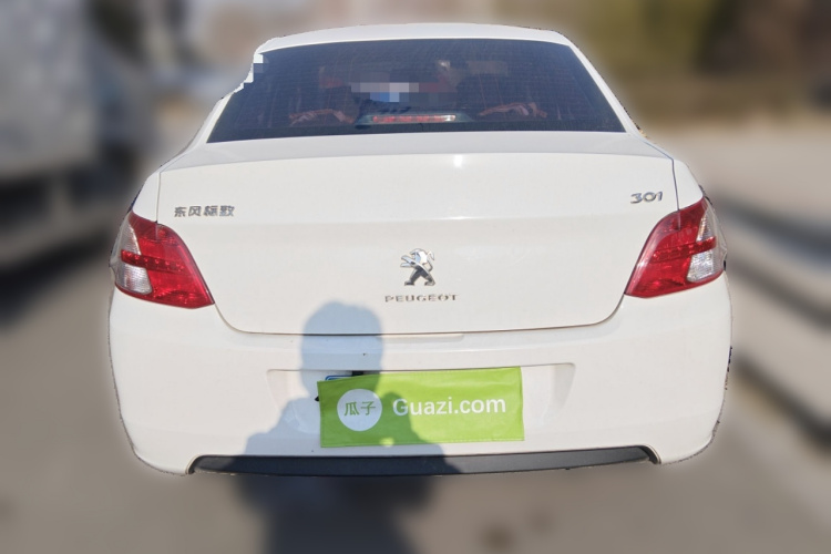 标致301 2016款 1.6L 手动舒适版车身外观6