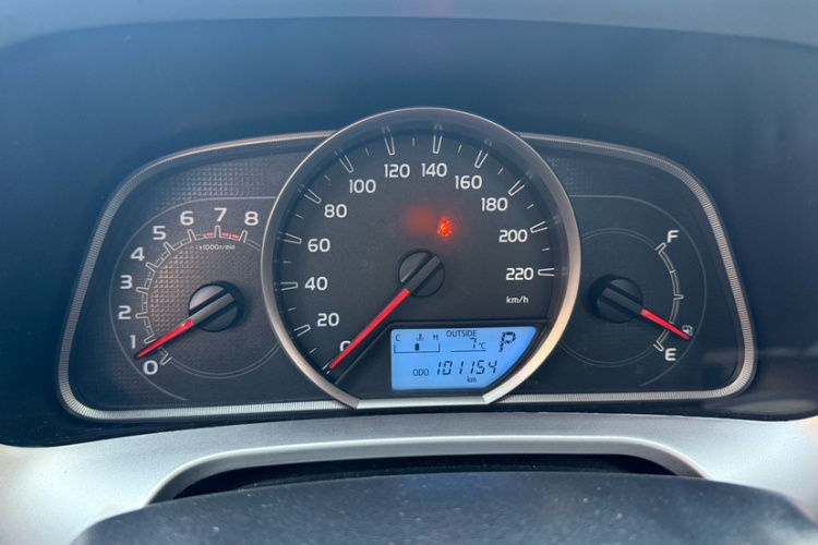 丰田 RAV4荣放 2015款 2.0L CVT两驱风尚版局部细节14