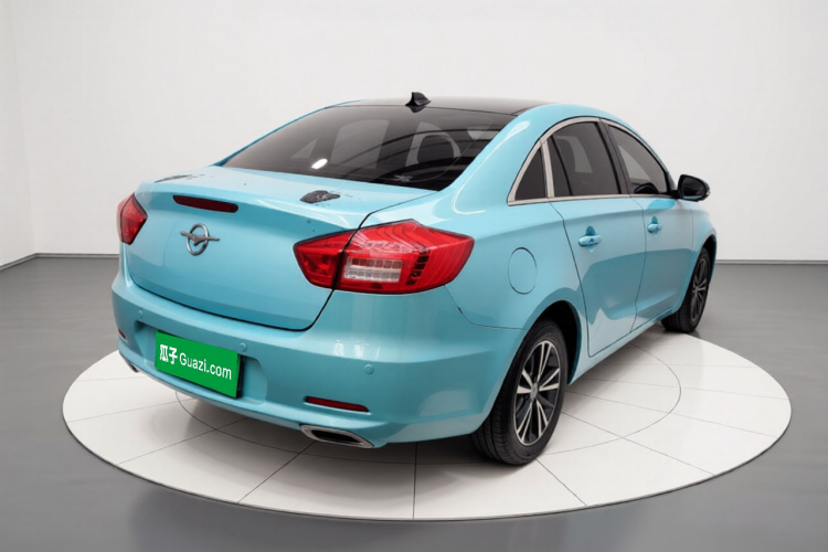 海马M6 2017款 1.5T CVT豪华型车身外观7