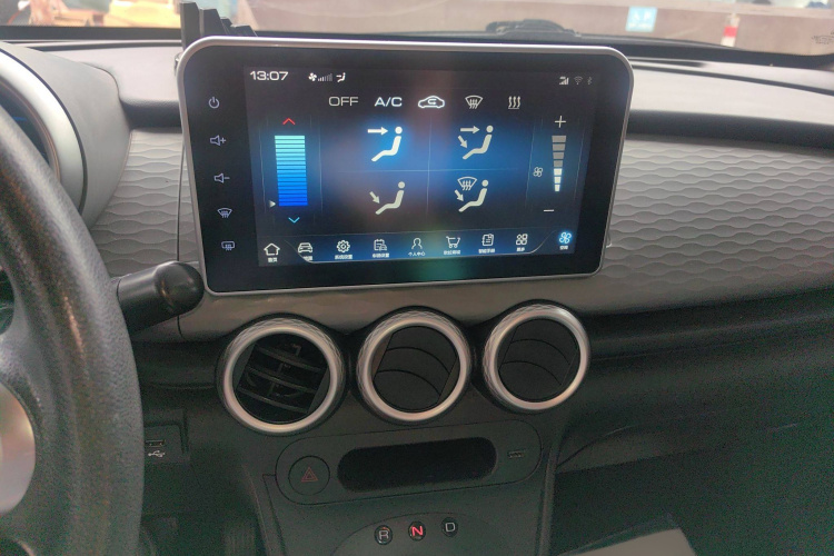 欧拉黑猫 2021款 301km 基础型局部细节16