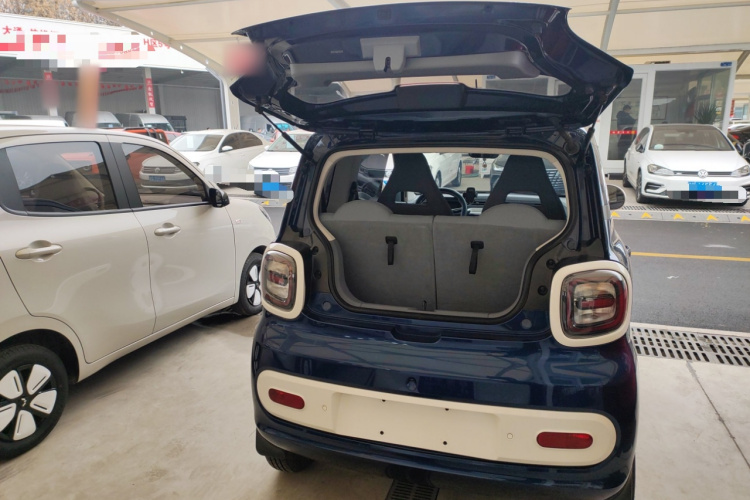 奔腾小马 2025款 222km 闪电马机舱底盘23