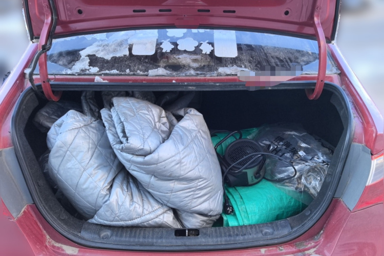 现代 悦动 2011款 1.6L 自动豪华型中控内饰23