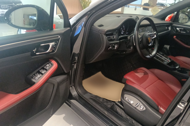 保时捷 2023款 Macan 2.0T中控内饰7003