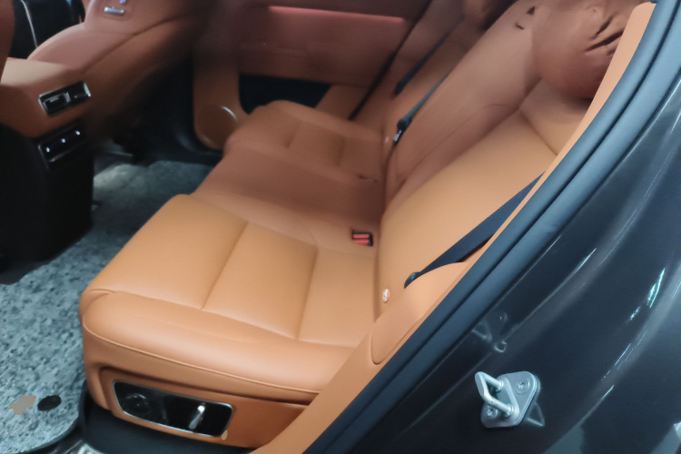 理想汽车 理想L7 2023款 Pro中控内饰7004