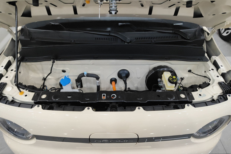 吉利银河 熊猫 2025款 210km 元气熊机舱底盘24