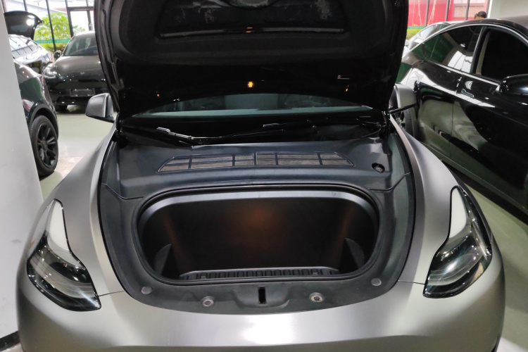 特斯拉 Model Y 2022款 后轮驱动版局部细节24