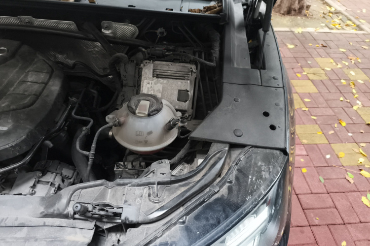 奥迪Q5L 2018款 40 TFSI 荣享时尚型 国VI局部细节9007