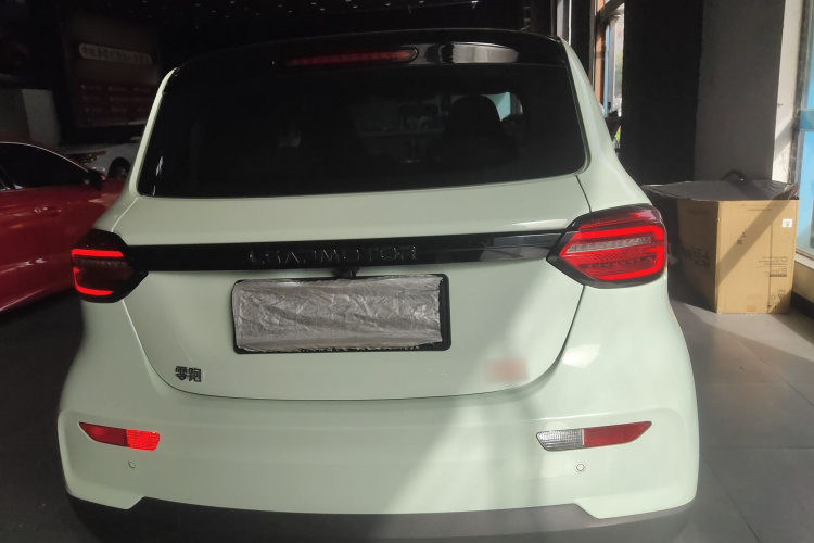 零跑汽车 零跑T03 2024款 403舒享版车身外观6