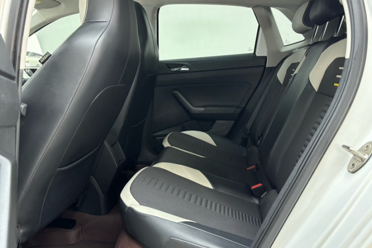 大众 Polo 2021款 Plus 1.5L 自动炫彩科技版中控内饰7001