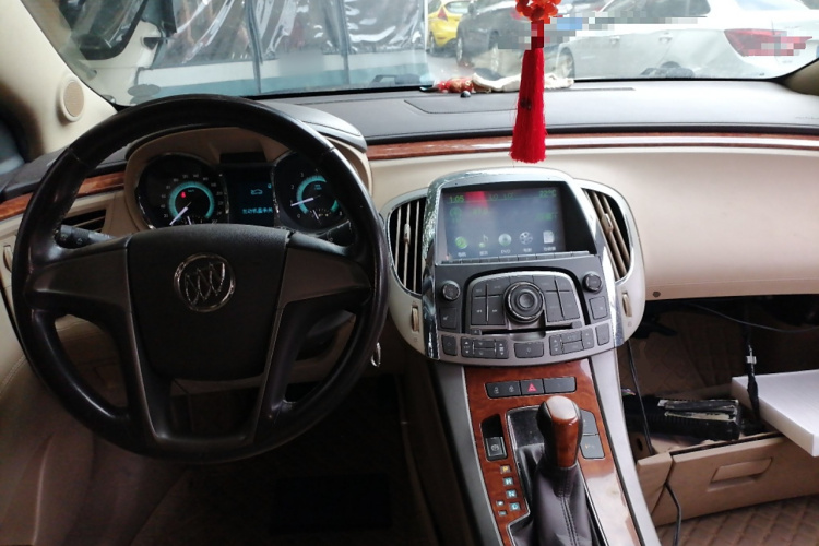 别克 君越 2012款 2.4L SIDI雅致版中控内饰7002