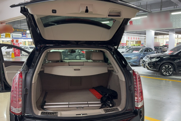 凯迪拉克SRX 2013款 3.0L 精英型局部细节23