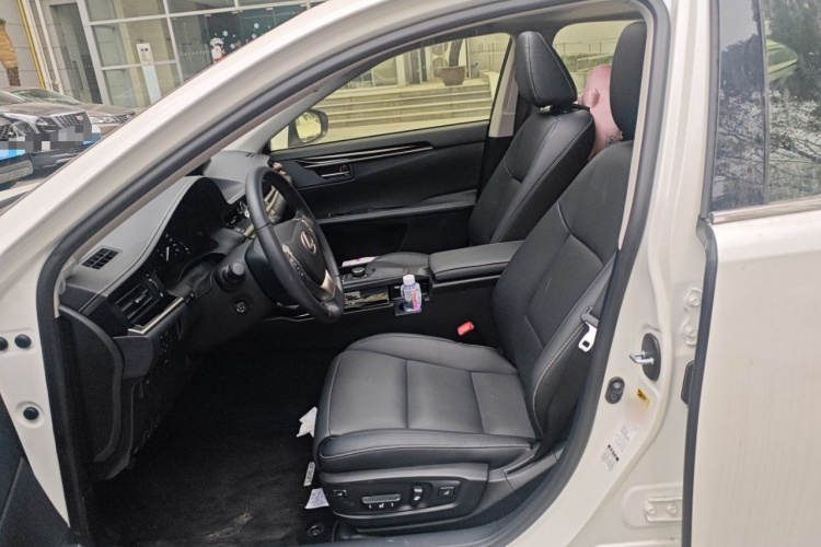 雷克萨斯ES 2014款 250 舒适版局部细节19