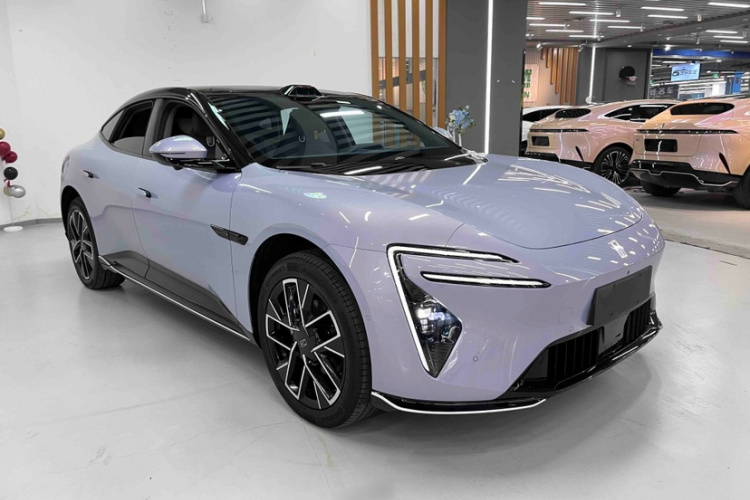 阿维塔06 2025款 Max纯电版车身外观6009