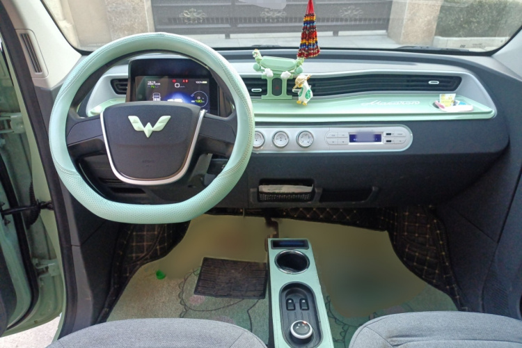 五菱汽车 宏光MINIEV 2021款 马卡龙时尚款 磷酸铁锂中控内饰7002