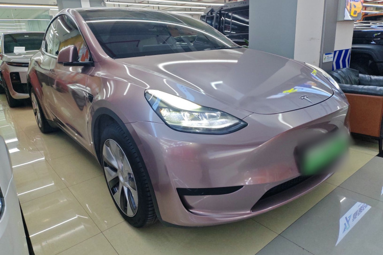 特斯拉 Model Y 2022款 改款 后轮驱动版车身外观3
