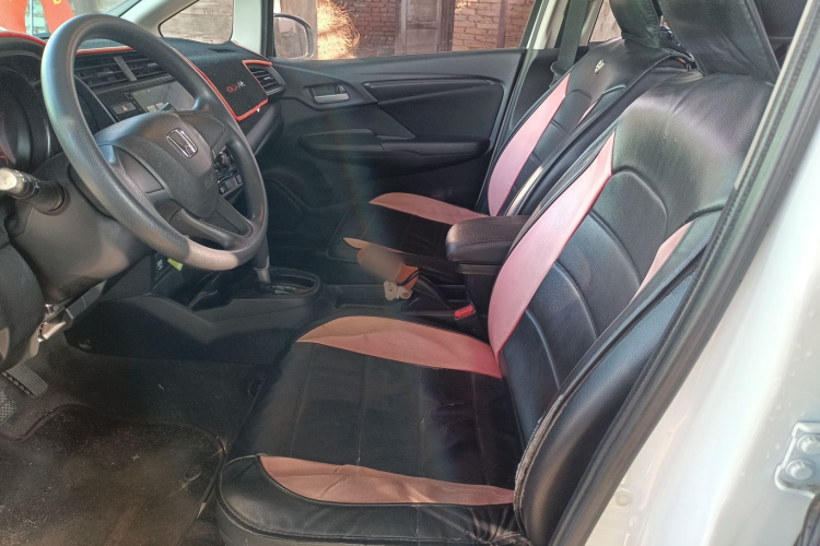 本田 飞度 2018款 1.5L CVT舒适天窗版中控内饰19