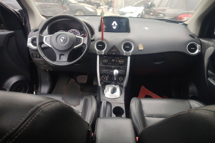 雷诺 科雷傲(进口) 2014款 改款 2.0L 两驱时尚版中控内饰7002