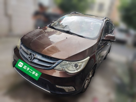 宝骏730 2014款 1.5L 手动标准型 7座