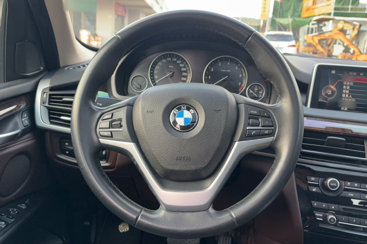 宝马X5(进口) 2014款 xDrive35i 典雅型局部细节13