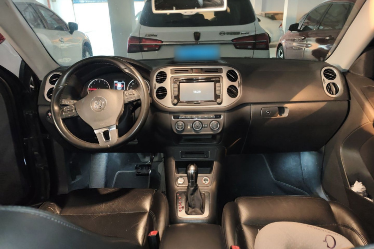 大众 途观 2015款 1.8TSI 自动四驱豪华型中控内饰12