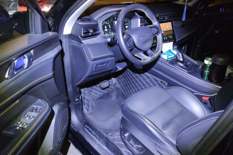 领克01 2023款 2.0TD 两驱型Pro中控内饰20