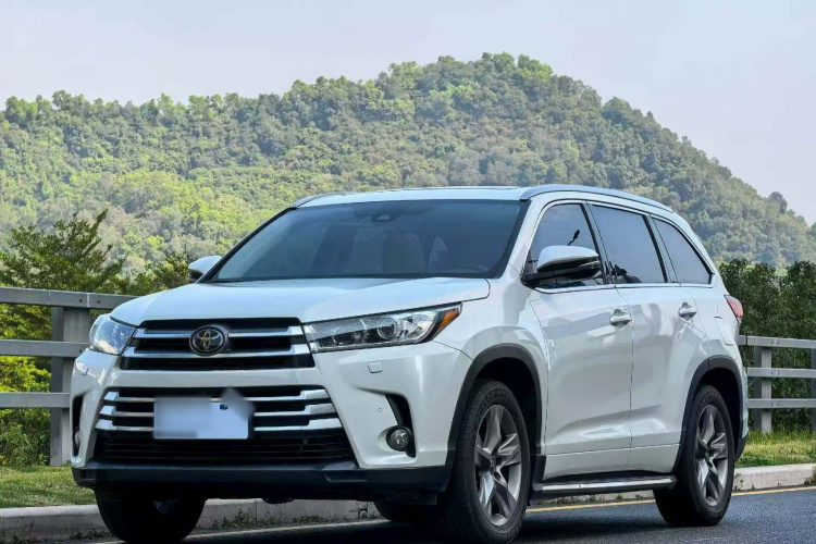 丰田 汉兰达 2018款 2.0T 四驱至尊版 7座 国VI车身外观6002
