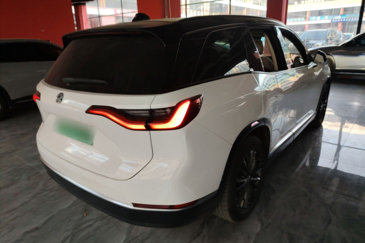 蔚来ES8 2020款 415KM 六座版车身外观7