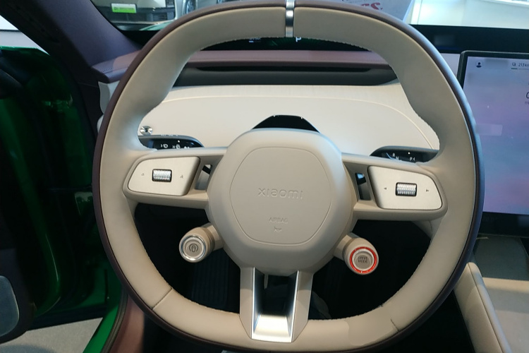 小米汽车 小米YU7 2025款 超长续航后驱版中控内饰13