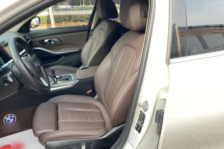 宝马3系 2020款 325Li 首发版局部细节19