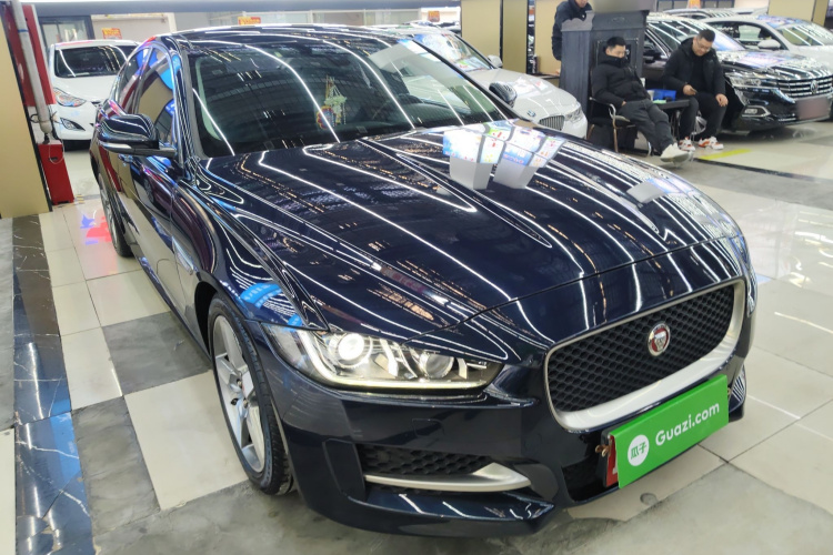 捷豹XE 2018款 2.0T 200PS 两驱R-Sport运动版车身外观6002