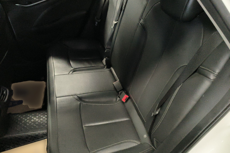 别克 英朗 2019款 18T 自动互联精英型 国VI中控内饰21