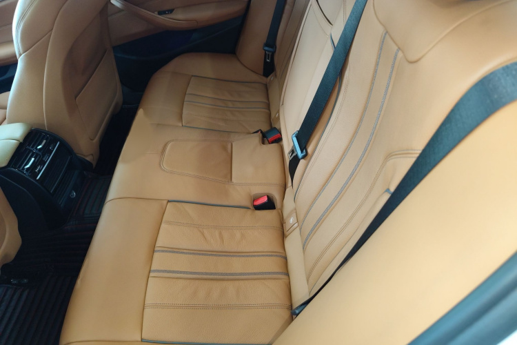 宝马5系(进口) 2018款 525i M运动套装中控内饰7004