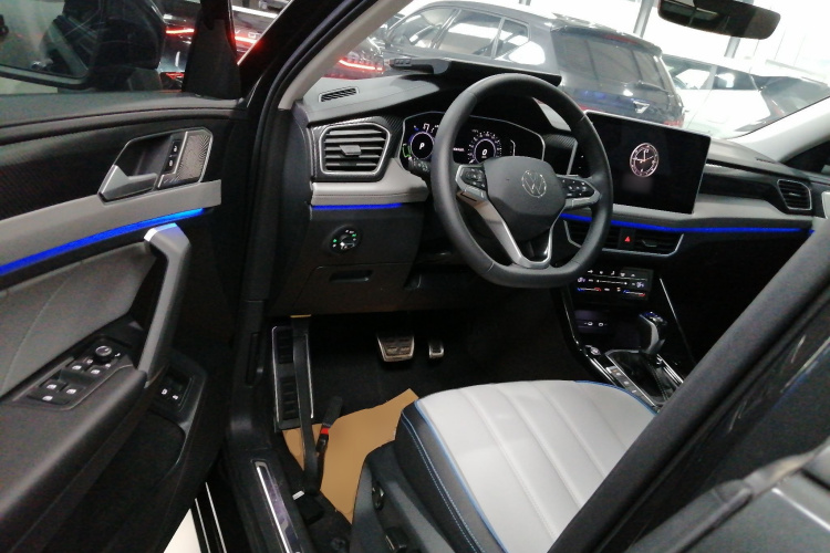 大众 探岳GTE插电混动 2024款 280TSI 豪华Plus进阶版中控内饰7003