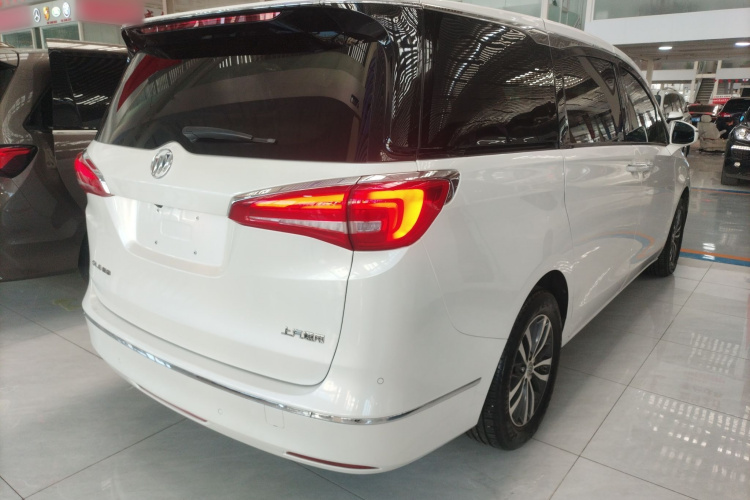 别克GL8 2017款 ES 28T 豪华型 国V车身外观7