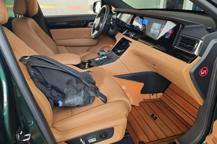 理想汽车 理想ONE 2021款 增程6座版局部细节41