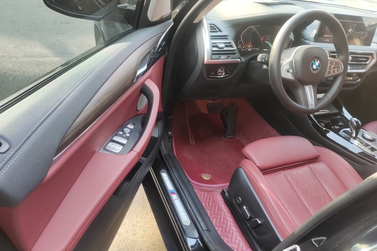 宝马X3 2023款 xDrive30i 领先型 M曜夜套装中控内饰20