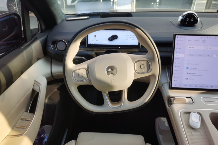 蔚来ES6 2024款 75kWh中控内饰13