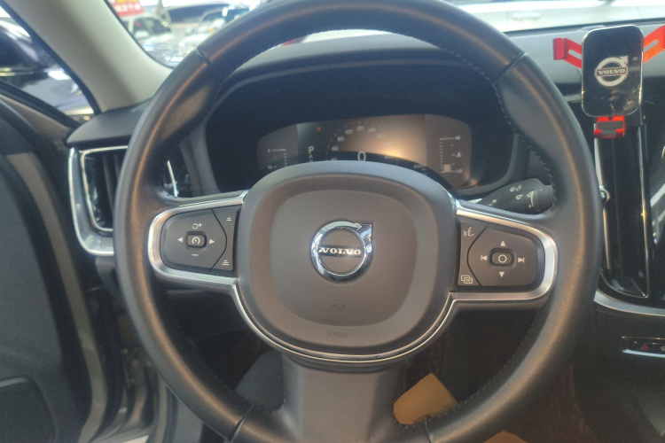 沃尔沃S60 2020款 T4 智逸豪华版中控内饰13