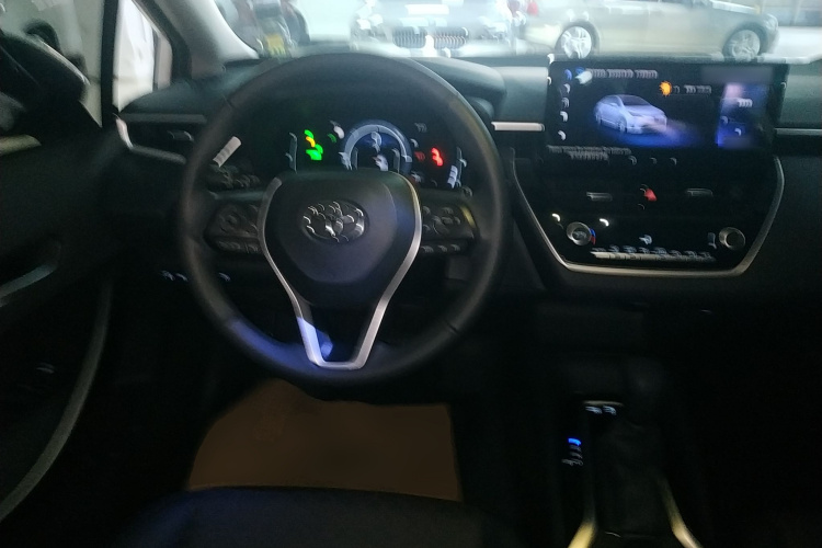 丰田 卡罗拉 2024款 1.8L 智能电混双擎 精英版中控内饰13