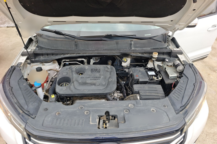 长安CS55PLUS 2020款 1.5T 手动炫色型机舱底盘24