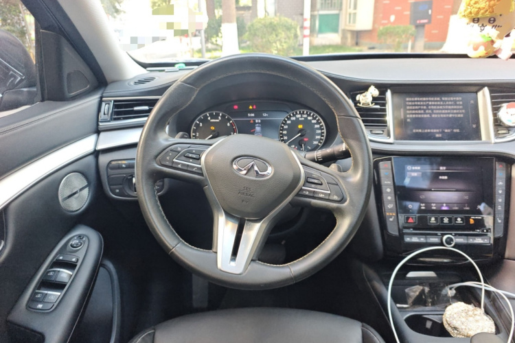英菲尼迪QX50 2020款 2.0T 两驱时尚版中控内饰13