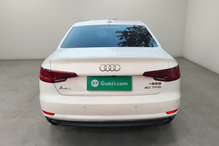 奥迪A4L 2018款 30周年年型 40 TFSI 进取型车身外观6